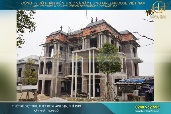 Hình ảnh thực tế thi công trọn gói biệt thự tân cổ điển 3 tầng tại Móng Cái